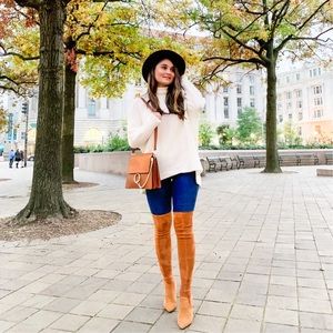 Meet your Posher, Simay